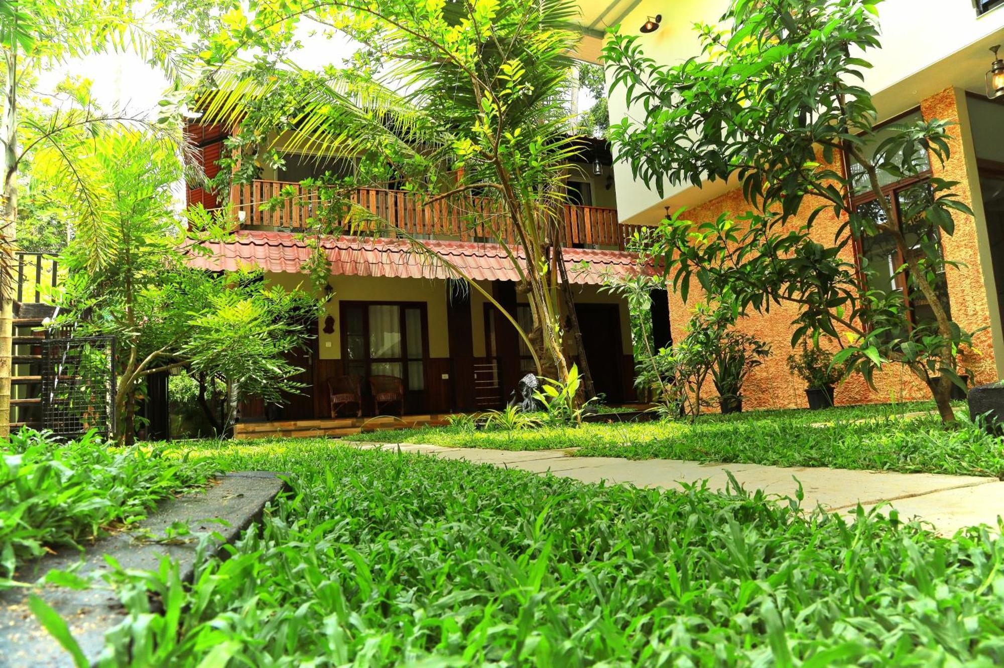 Lakefront Beach Homes Cherai Beach Exterior photo